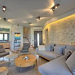 ヴィラ Luxury Ebellina By Posarellivillas *