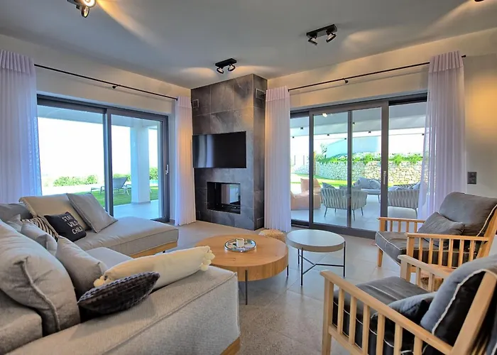 Villa Luxury Ebellina By Posarellivillas