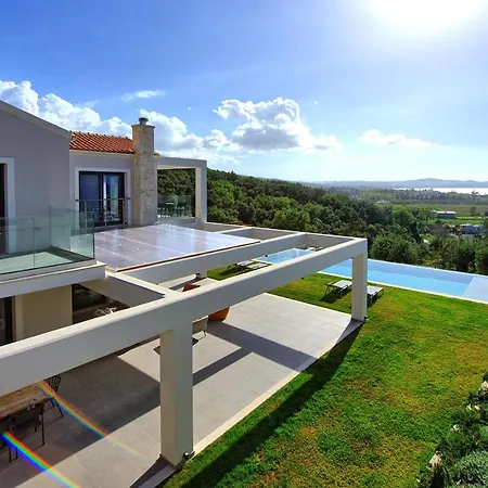 Villa Luxury Ebellina By Posarellivillas *