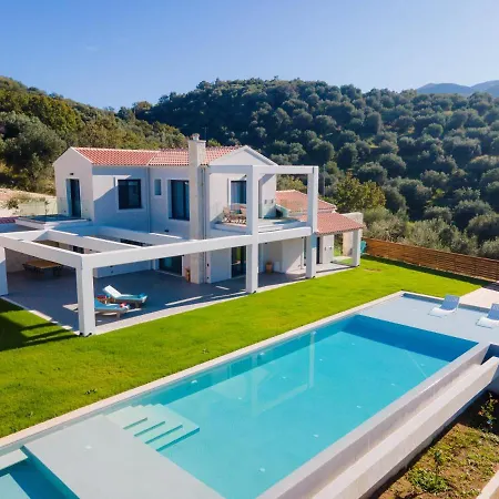 Luxury Ebellina By Posarellivillas * アカラヴィ