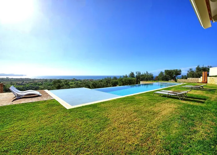Luxury Ebellina By Posarellivillas * Akharavi